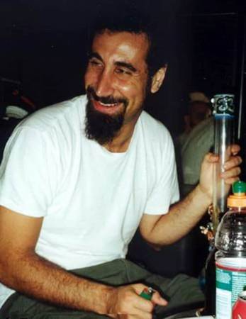 Серж Танкян – биография, фильмы, фото, личная жизнь, последние новости 2024